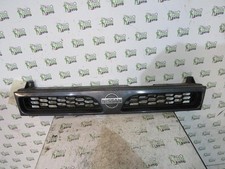 Calandre nissan sunny d'occasion  Athis-Mons
