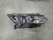 Faro anteriore nissan usato  Guidonia Montecelio