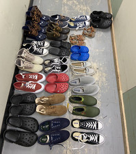 Lote Amazon de 23 Sapatos Sperry + Bearpaw + Converse + Crocs + Mais comprar usado Lote Amazon de 23 Sapatos Sperry + Bearpaw + Converse + Crocs + Mais comprar usado  Enviando para Brazil