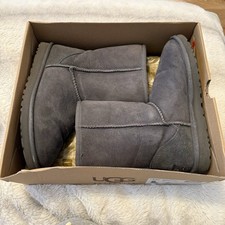 Ugg womens boots for sale  LONDON