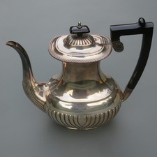 Ancienne theiere anglaise d'occasion  Senozan
