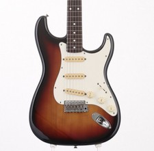 Squier by Fender SST-30 3-Tone Sunburst Usado 1984-1987 Corpo Basswood com Estojo Macio comprar usado  Enviando para Brazil