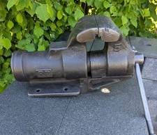 Gebrauchter schraubstock 140 gebraucht kaufen  Göttin, -Neustadt