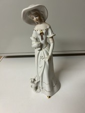 Porzellanfigur frau hund gebraucht kaufen  Duisburg