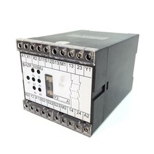Módulo de segurança AZR200MU Schmersal AZR-200-MU-24VDC comprar usado  Enviando para Brazil