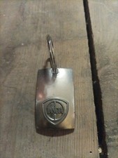 Porte clef métal d'occasion Porte clef métal d'occasion  Le Pont-de-Beauvoisin