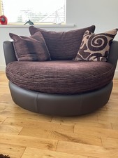 Brand new love for sale  BROADSTONE