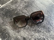 Guess women sunglasses for sale  LONDON