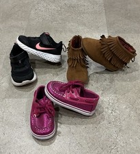 4 girls 5 shoes for sale 4 girls 5 shoes for sale Marquette