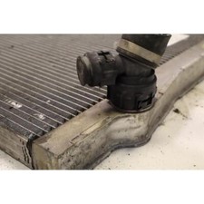Radiatore per bmw usato  Bedizzole