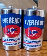 Dos baterías Eveready Nine Lives C de colección segunda mano  Embacar hacia Mexico