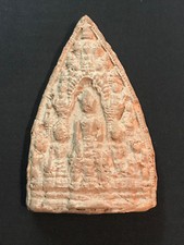 Mesa votiva triangular - Os 8 Budas Gautama + Maitreya meados do 13º Lamphun RARO comprar usado  Enviando para Brazil