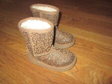 Girls ugg uggs for sale  West Chester