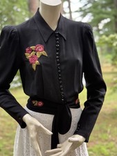 BLUSA BORDADA PRETA VINTAGE 1930-40 BOTÕES JATO comprar usado  Enviando para Brazil