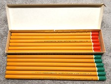 Buntstifte rot grün gebraucht kaufen  Böhlen