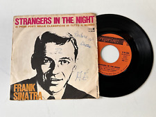 Frank sinatra strangers usato  Viareggio