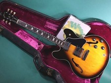 Gibson 335 sunburst usato  Spedire a Italy