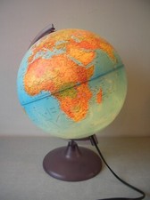 Globe terrestre lumineux d'occasion  La Glacerie