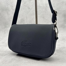 Lacoste lacoste shoulder d'occasion  Expédié en Belgium