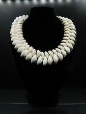Collier perles cauris d'occasion  Rodez
