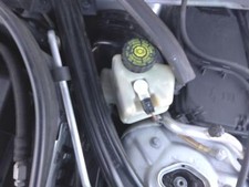 08 Mercedes C-Class Master Cylinder 204 Tipo C300 comprar usado  Enviando para Brazil