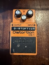 Pedal de efeitos de distorção de guitarra elétrica Boss DS-1 100% testado excelente funcionamento! comprar usado Pedal de efeitos de distorção de guitarra elétrica Boss DS-1 100% testado excelente funcionamento! comprar usado  Enviando para Brazil