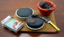 Vintage Novo Na Caixa Artista Feito CAKE BAKING Itens a Bordo Casa de Bonecas Miniatura 1:12 comprar usado  Enviando para Brazil