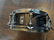 Usado, Tarola Mapex Black Panther 14x5 10-Lug Sonic Saver Hoops Tube Lugs comprar usado Usado, Tarola Mapex Black Panther 14x5 10-Lug Sonic Saver Hoops Tube Lugs comprar usado  Enviando para Brazil