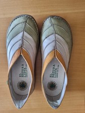 Naturalista size women for sale  HOLSWORTHY