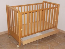 Lettino legno naturale usato  Firenze