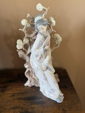 Large lladro geisha for sale  Lowell