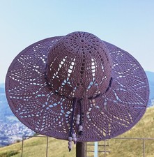 Cappello donna 100 usato  Molteno