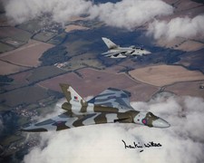 Vulcan xh558 formation for sale  ASHFORD