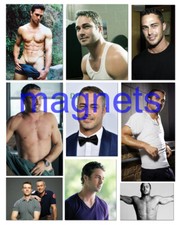 CONJUNTO ÍMÃ TAYLOR KINNEY #1, SEM CAMISA, fogo de Chicago, The Vampire Diaries, 9 peças comprar usado CONJUNTO ÍMÃ TAYLOR KINNEY #1, SEM CAMISA, fogo de Chicago, The Vampire Diaries, 9 peças comprar usado  Enviando para Brazil