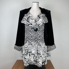 Size small. design for sale  Sevierville