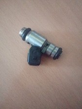 Iniettore benzina fiat usato  Napoli