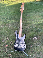 Ancienne guitare basse d'occasion  Saint-Julien-de-Vouvantes