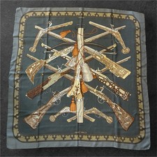 Foulard hermès modèle d'occasion  Tarnos