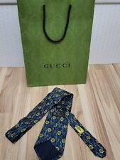 Gucci cravatta uomo usato  Italia