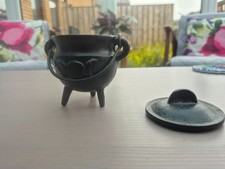 Small cast iron for sale Small cast iron for sale  SOUTH QUEENSFERRY