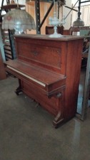 Pianoforte verticale antico usato Pianoforte verticale antico usato  Ghedi