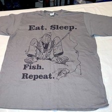Camiseta pesca unissex tamanho XL cinza manga curta comer dormir peixe repetir comprar usado  Enviando para Brazil