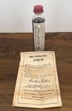 RARO frasco de vidro antigo cheio com etiqueta de papel MRS. WINSLOW'S XAROPE INSTRUÇÕES comprar usado  Enviando para Brazil