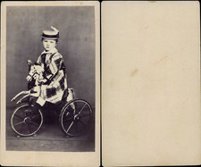 Garçonnet sur son tricycle Vintage albumen print CDV.     CDV, tirage albu comprar usado  Enviando para Brazil