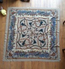 Foulard grand carré d'occasion  Noisy-le-Grand