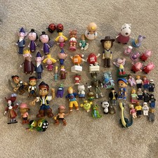 Assorted figures bundle for sale Assorted figures bundle for sale  CREWE