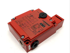 Interruptor de bloqueio Telemecanique XCSE7313 sem travamento 2NC+1NO 10A SEM CHAVE, usado comprar usado  Enviando para Brazil