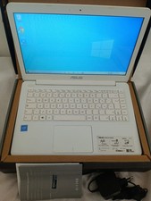 Computer notebook asus usato  Civitavecchia