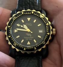 Reloj de cuarzo sumergible ESQ. Bisel giratorio. Tono negro y dorado.  Buen estado. segunda mano  Embacar hacia Argentina