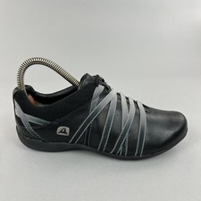 Clarks wave black for sale Clarks wave black for sale  LONDON